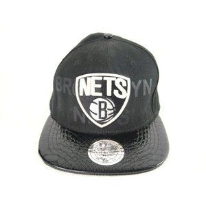 Brooklyn Nets Mitchell & Ness Team Logo Strapback Hat